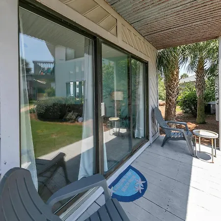 Crystal Village II 18A - 2Bedroom 2Ba Condo Near The Beach Sleeps 6!